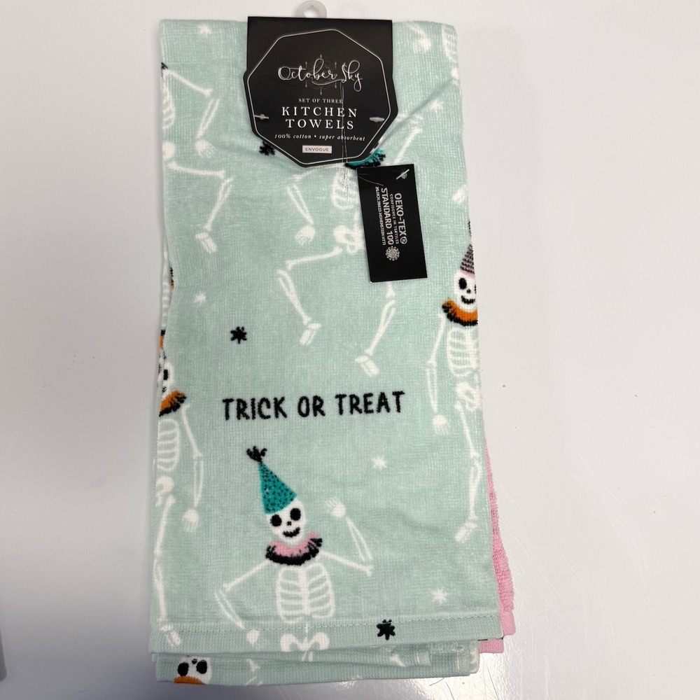 NWT Skeleton Halloween Kitchen Towel Set Of 3 Aqua & Pink *Flaw October Sky